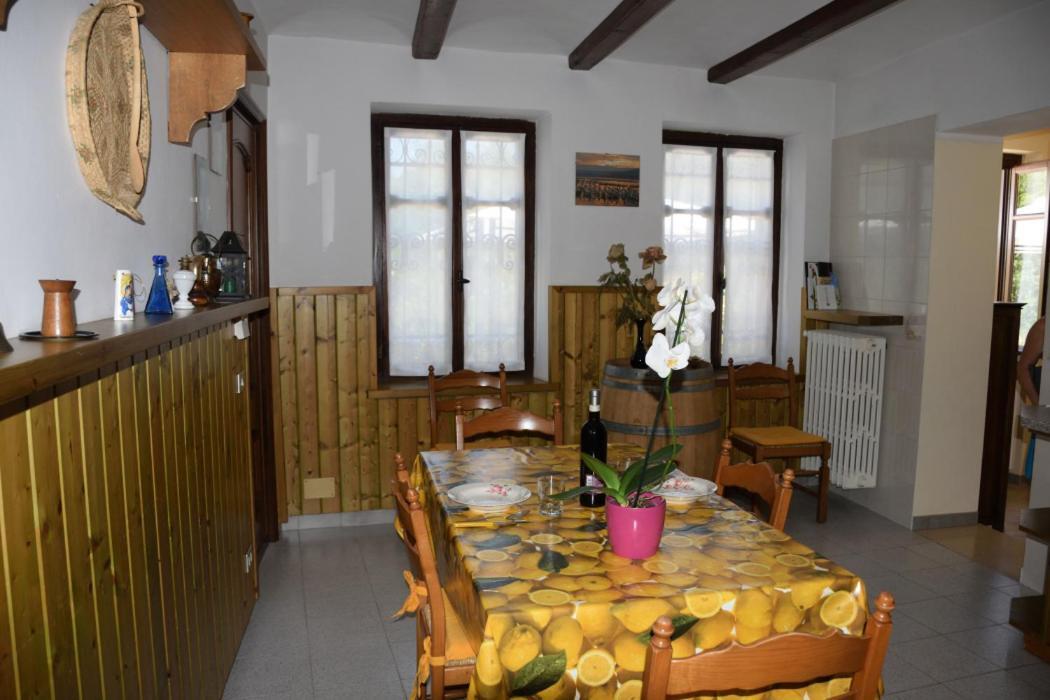 Casa Dei Ciliegi Castell'Alfero Villa Екстериор снимка